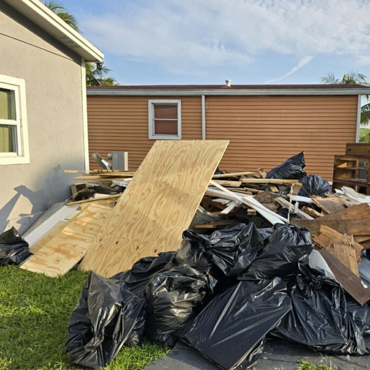 Top-Rated Junk Hauling Contractors Near Me